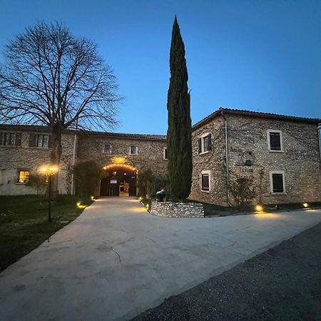 Auberge La Plaine Chabrillan エクステリア 写真