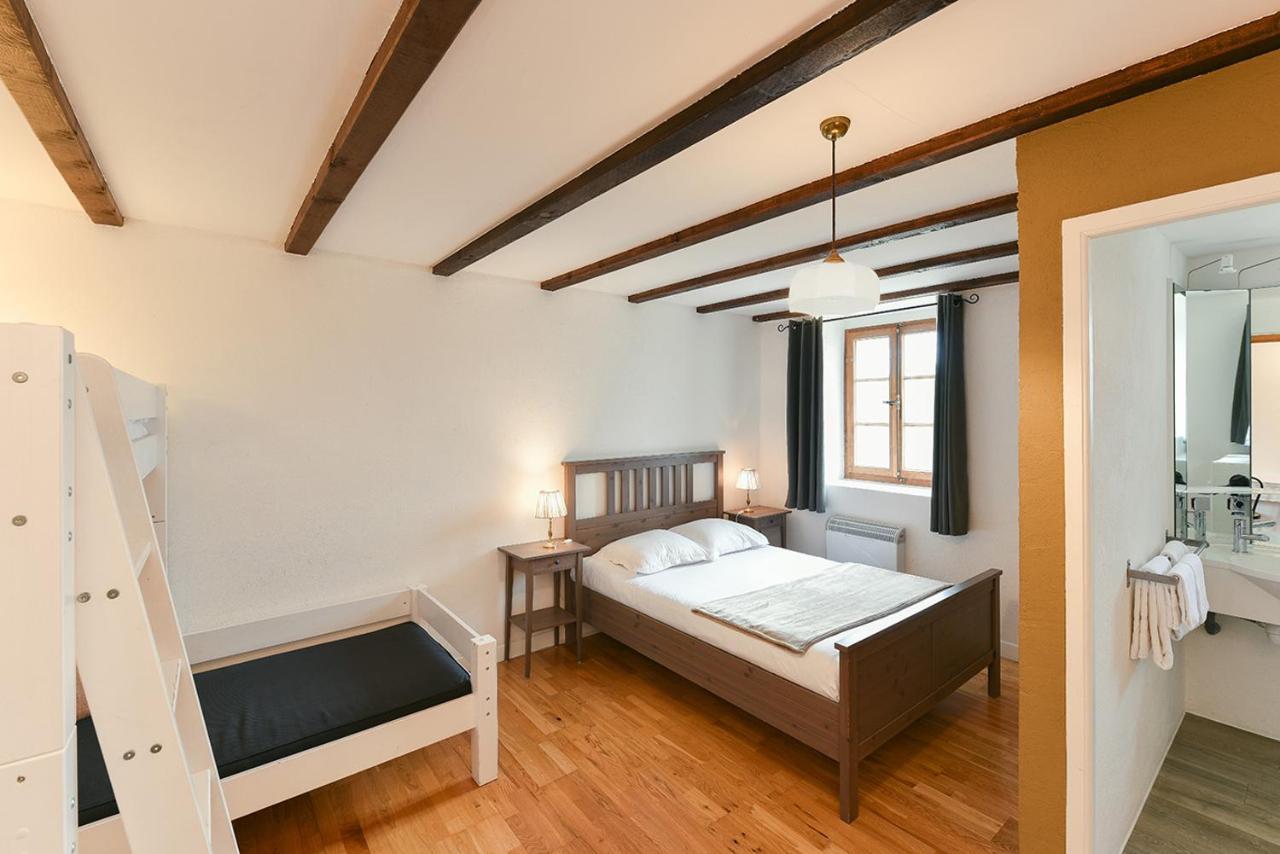 Auberge La Plaine Chabrillan エクステリア 写真