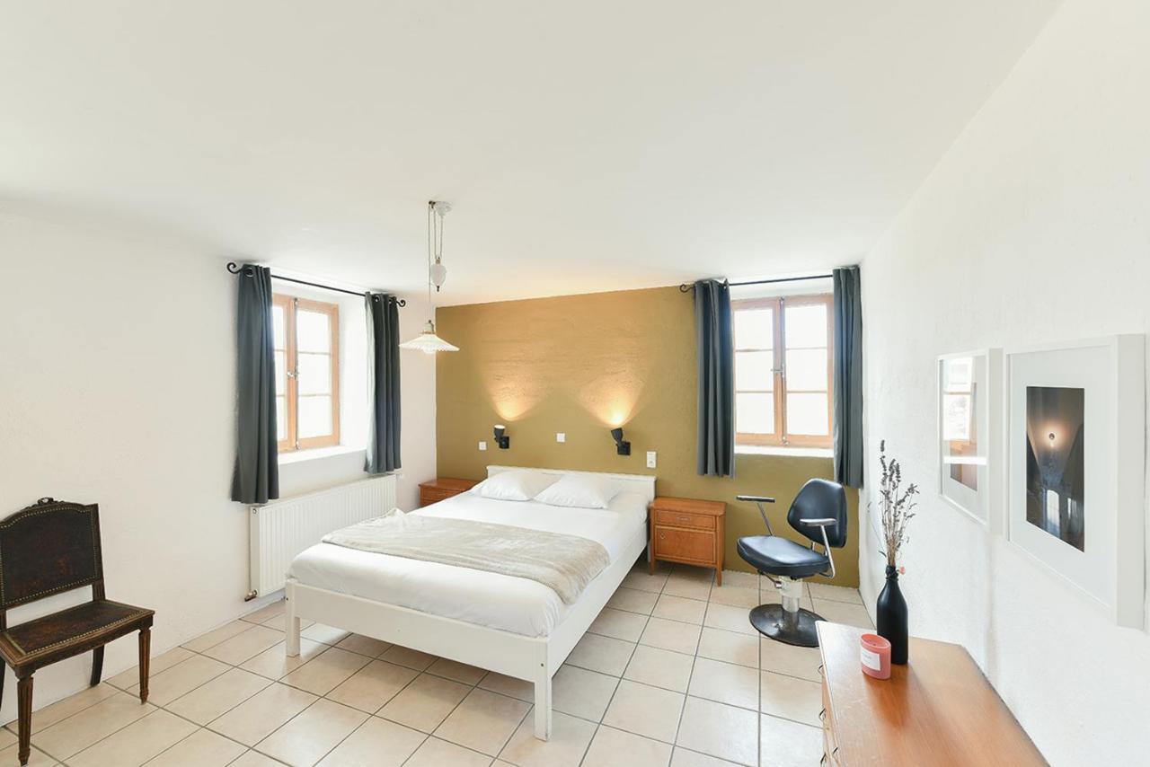 Auberge La Plaine Chabrillan エクステリア 写真
