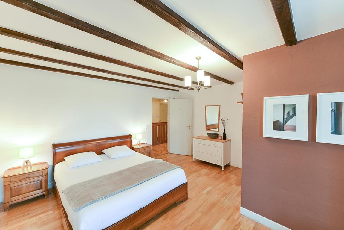 Auberge La Plaine Chabrillan エクステリア 写真