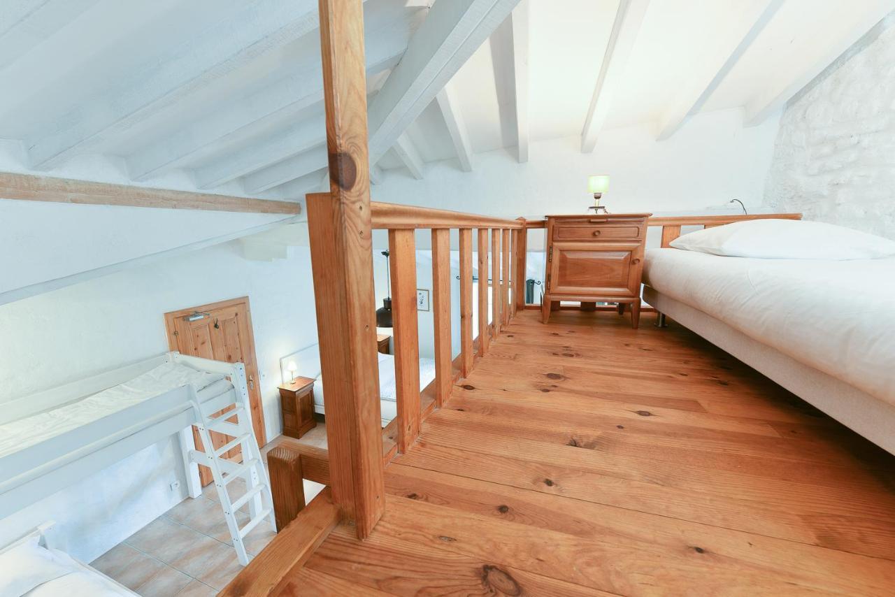 Auberge La Plaine Chabrillan エクステリア 写真
