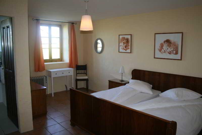 Auberge La Plaine Chabrillan エクステリア 写真
