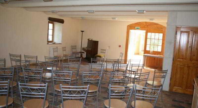 Auberge La Plaine Chabrillan エクステリア 写真