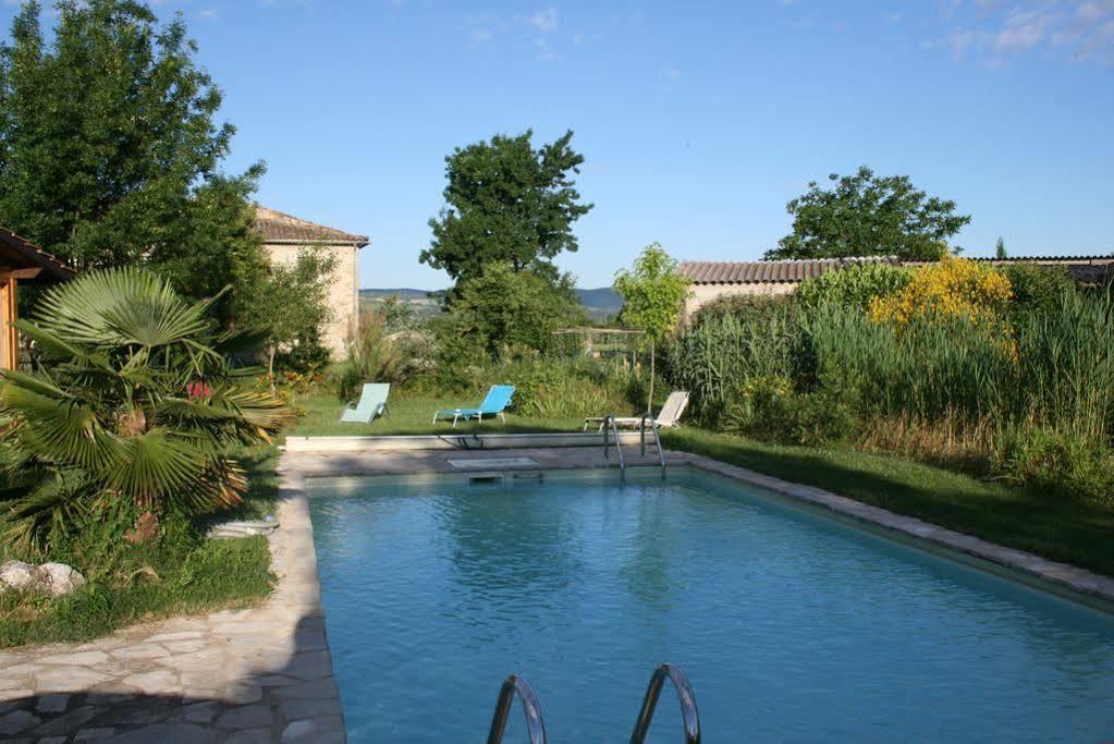 Auberge La Plaine Chabrillan エクステリア 写真