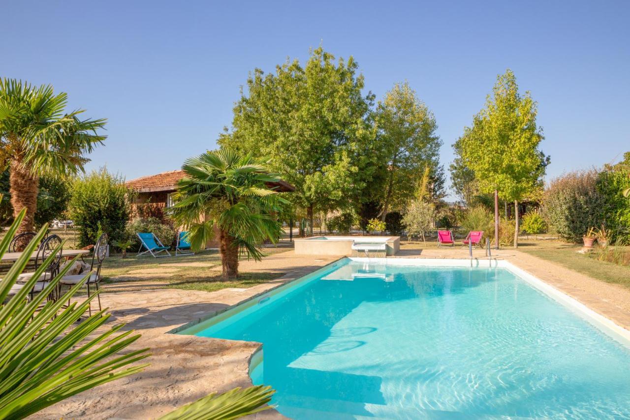 Auberge La Plaine Chabrillan エクステリア 写真